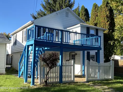 328 Fairview Ave, Wind Gap, PA 18091