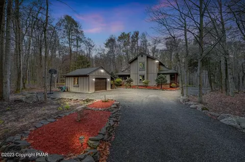 169 Crocketts Crst, Pocono Pines, PA 18350