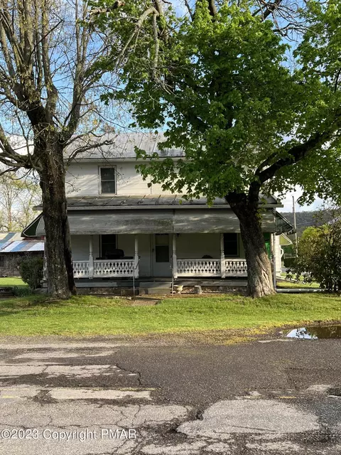 1602 Rock Glen Rd, Bloomsburg, PA 17815
