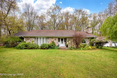 126 Rehm Ln, East Stroudsburg, PA 18301