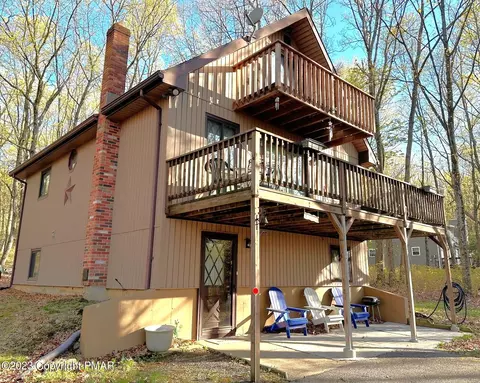 3213 Woodcrest Ave, Effort, PA 18330