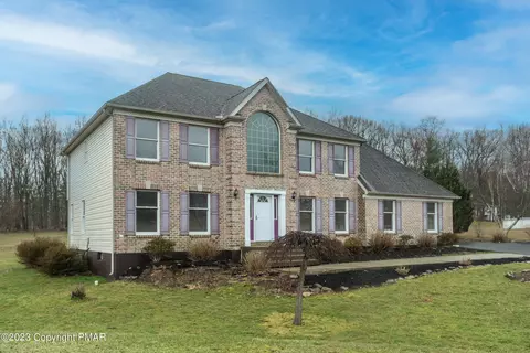 378 Blue Ridge Rd, Saylorsburg, PA 18353