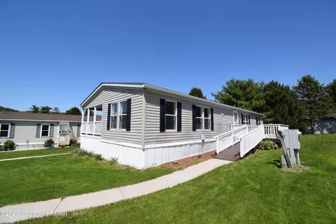 79 Britt Dr, Lehighton, PA 18235