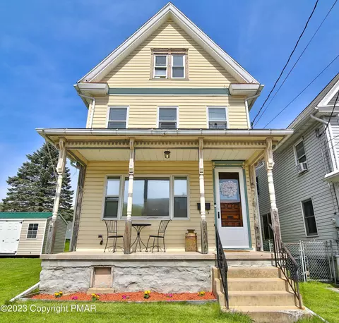 421 South St, Jim Thorpe, PA 18229