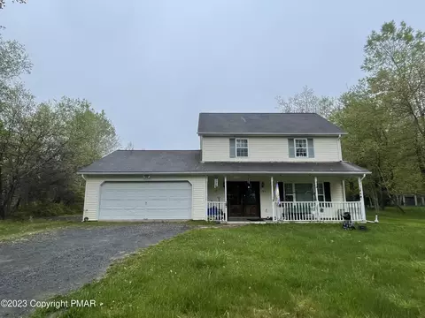 194 Center Dr, Blakeslee, PA 18610