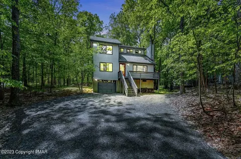 170 Clubhouse Dr, East Stroudsburg, PA 18302