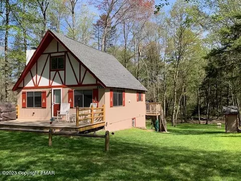 206 Tepee Dr, Pocono Lake, PA 18347