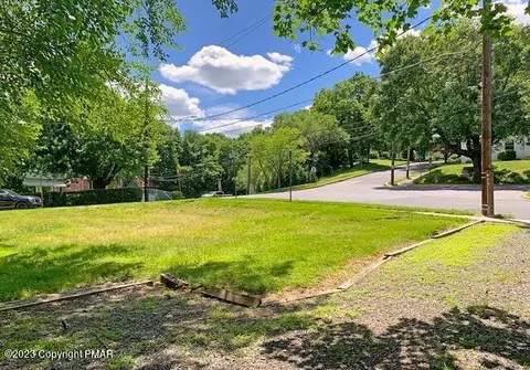 520 Brown St, Stroudsburg, PA 18360