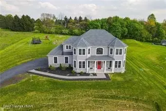 6221 Rachel Dr, Slatington, PA 18080