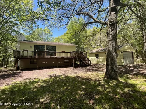 173 Schochs Mill Rd, Blakeslee, PA 18610