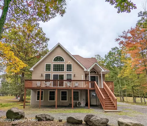 533 Towamensing Trl, Albrightsville, PA 18210