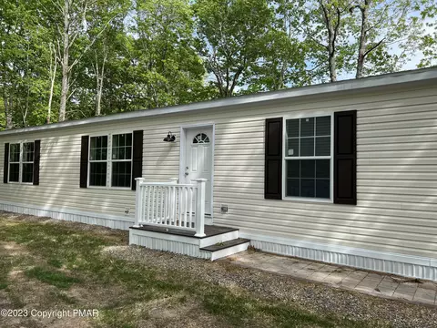 7548 Rocky Rdg, East Stroudsburg, PA 18302