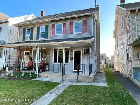 1110 4th St, Catasauqua, PA 18032