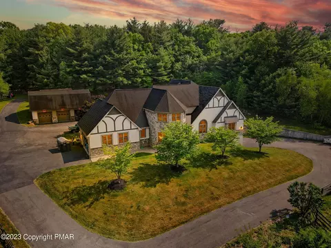 870 W Stagecoach Rd, Lehighton, PA 18235