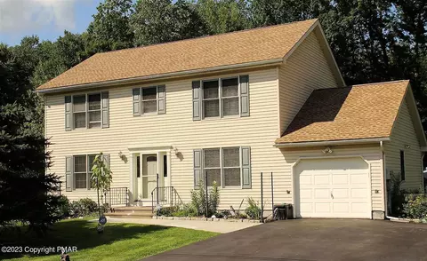 320 Sarah Way, East Stroudsburg, PA 18301
