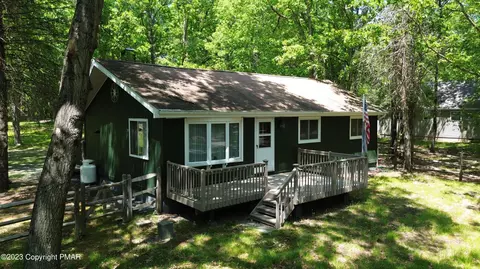20 Tamarack Ter, Albrightsville, PA 18210