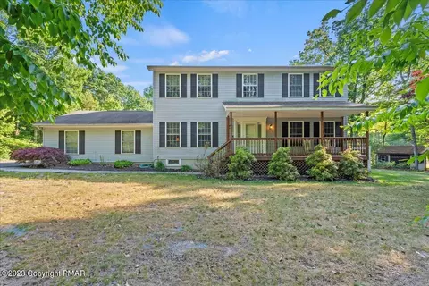 415 Amber Ln, Saylorsburg, PA 18353
