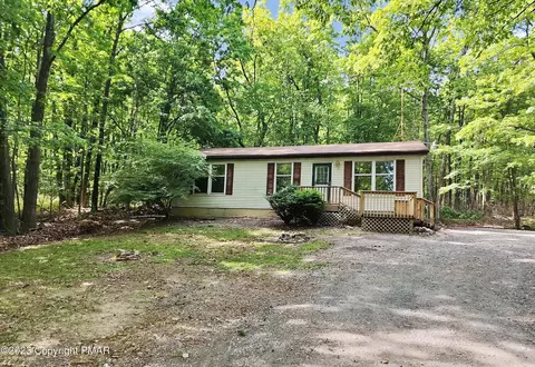 1405 David Ln, Effort, PA 18330