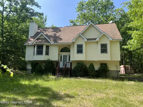 103 Iroquois Trl, Milford, PA 18337