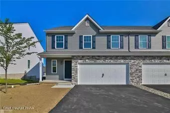 657 Sipos Dr, Northampton, PA 18067