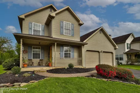 2735 Knollwood Way, Easton, PA 18040
