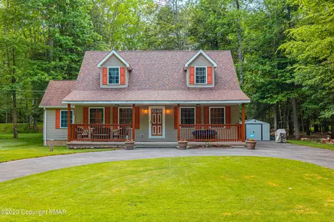 155 Longfellow Cir, Albrightsville, PA 18210