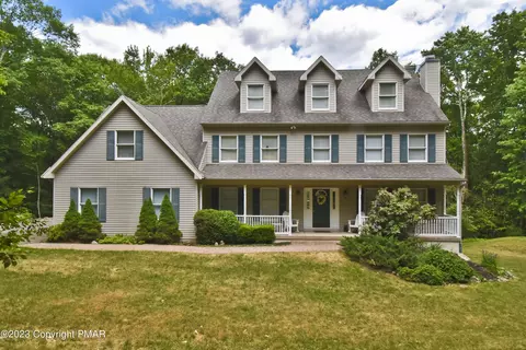 245 Edwin Ln, Stroudsburg, PA 18360