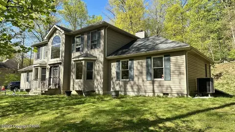 791 Dancing Ridge Rd, East Stroudsburg, PA 18302