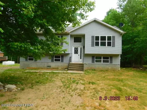 134 Locust Dr, East Stroudsburg, PA 18301