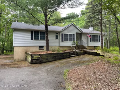 44 Ute Trl, Albrightsville, PA 18210