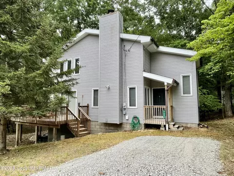 109 Clover Ln, East Stroudsburg, PA 18301