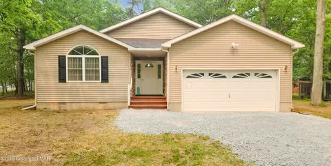506 Galion Dr, Tamiment, PA 18371