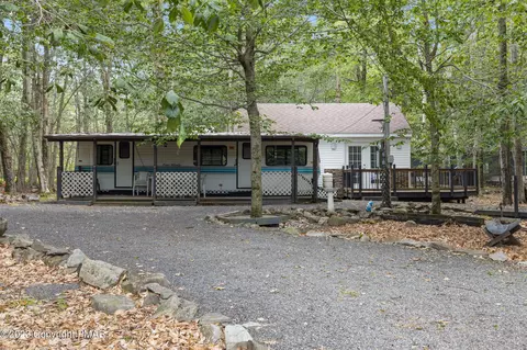 53 Comanche Path, Gouldsboro, PA 18424