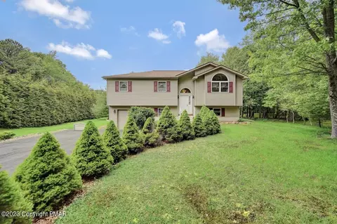303 Petrarch Trl, Albrightsville, PA 18210