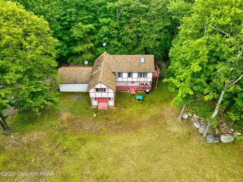 162 Split Rock Rd, Newfoundland, PA 18445 photo 2
