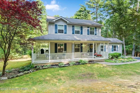 2638 Sawdust Dr, Saylorsburg, PA 18353