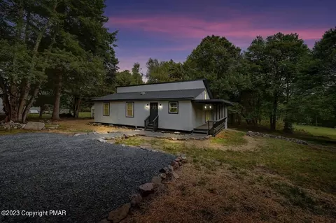 126 Heather Dr, Blakeslee, PA 18610