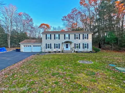 106 Scotch Pine Ln, Tafton, PA 18464