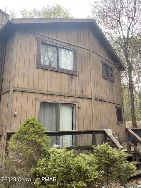311 Panther Rd, Tobyhanna, PA 18466