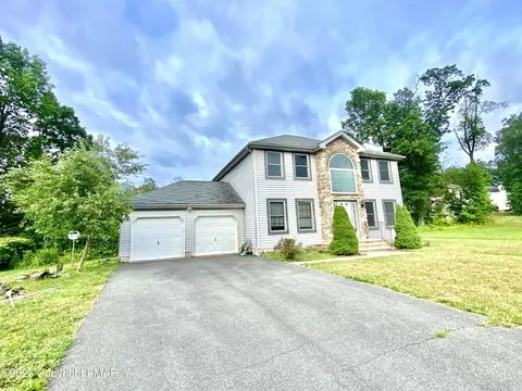 5 Hannah Ct, East Stroudsburg, PA 18301