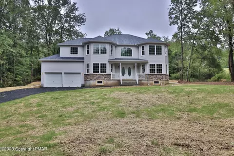 333 Blue Ridge Rd, Brodheadsville, PA 18332