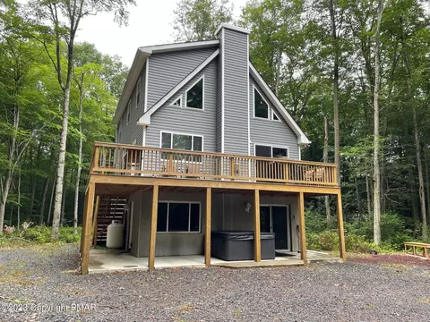 35 Cedar Grove Rd, Albrightsville, PA 18210