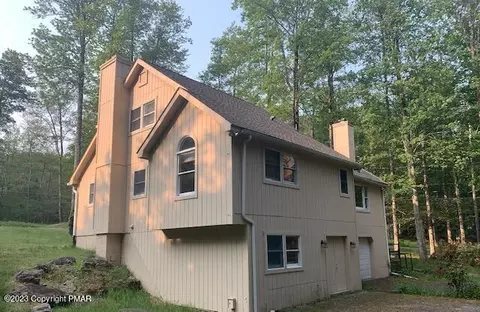 130 Fawn Rd, Pocono Lake, PA 18347