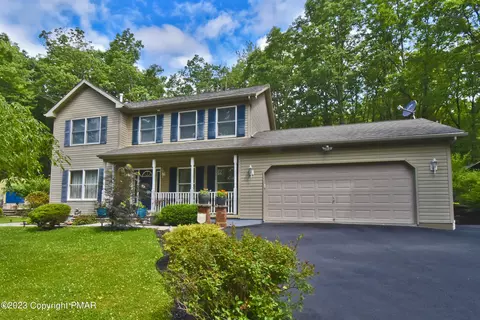 3253 Woodcrest Ave, Effort, PA 18330