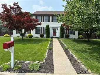 1209 Horizon Dr, Pen Argyl, PA 18072