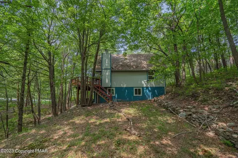 114 Cedar Dr, Long Pond, PA 18334