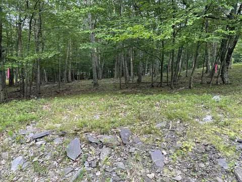 lot7 Cardinal Dr, Bushkill, PA 18324