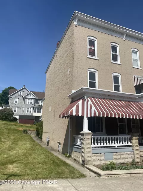 402 N 2nd St, Lehighton, PA 18235