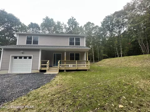 306 Summit Dr, Albrightsville, PA 18210