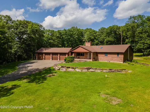 336 Mckay Rd, Henryville, PA 18332